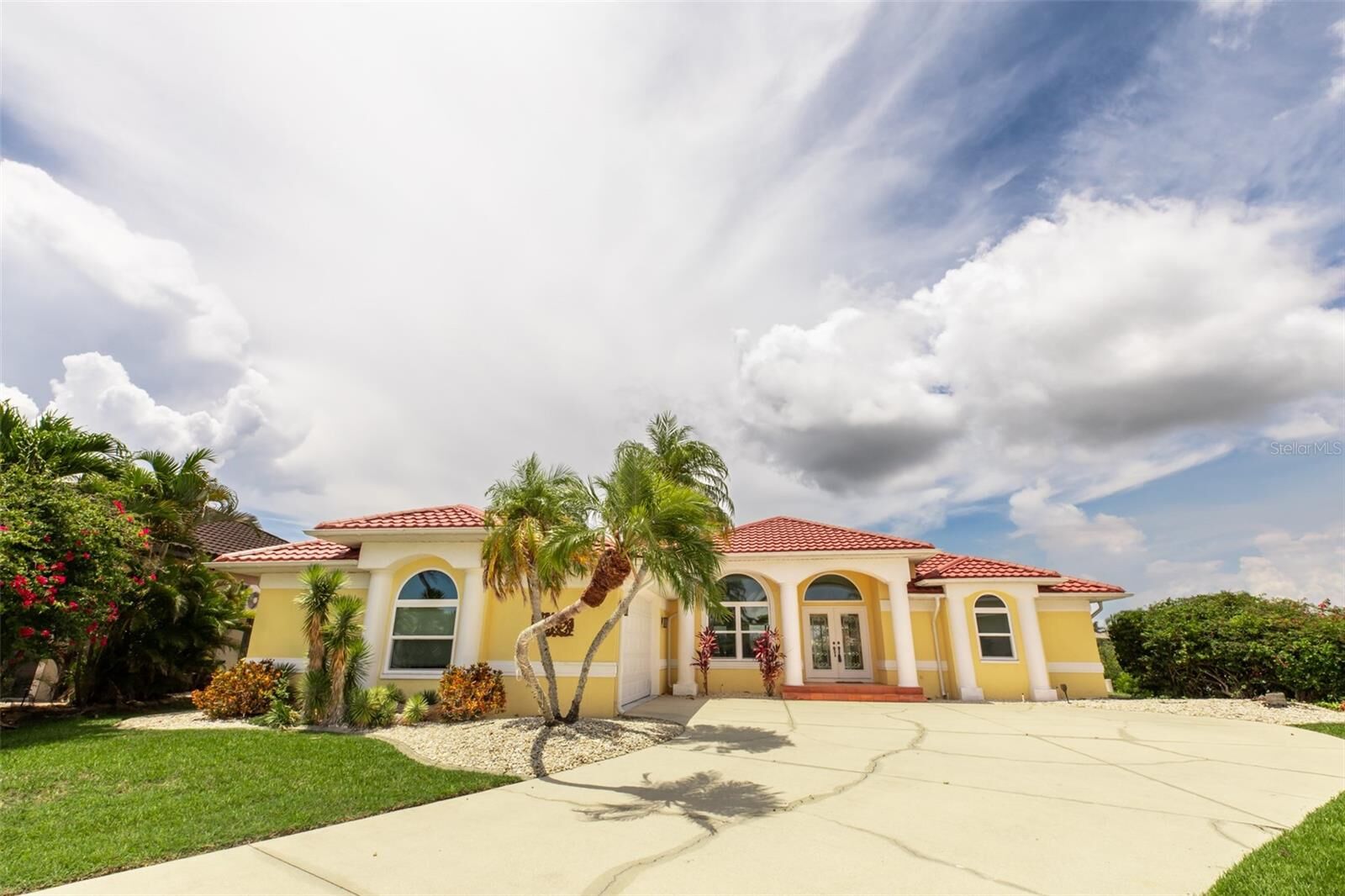 Property Photo:  3506 Saint Florent Court  FL 33950 