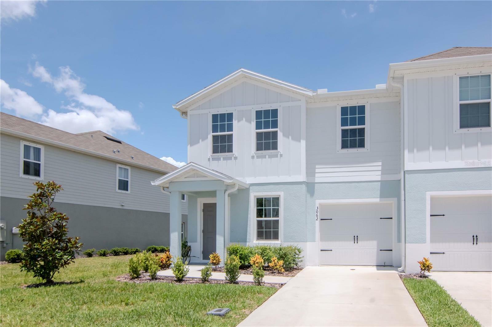 Property Photo: 3062 Victoria Inlet Drive FL 34691