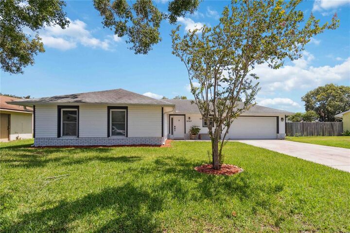 Property Photo:  8767 Grandee Drive  FL 32829 