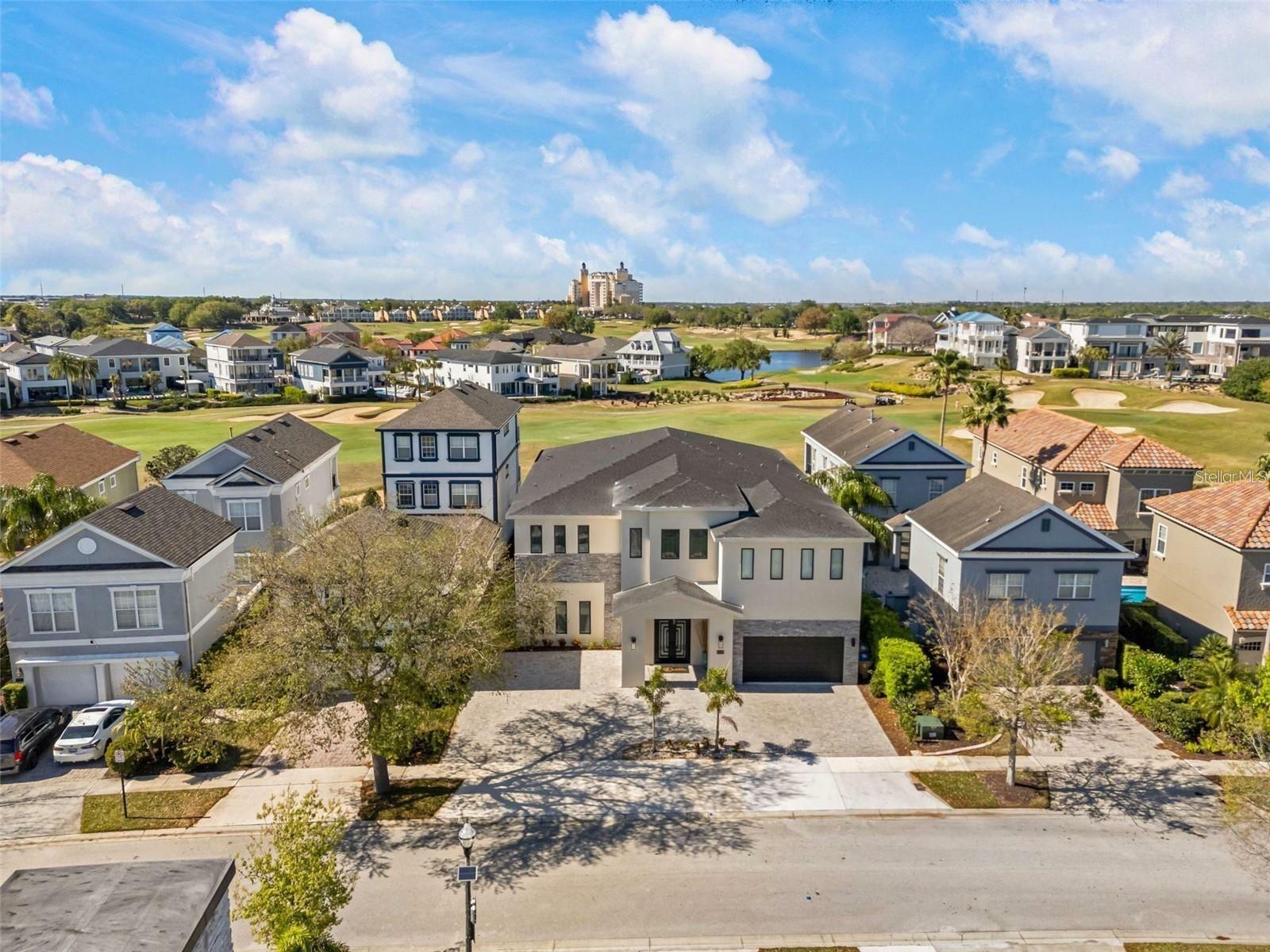 Property Photo: 1526 Euston Drive FL 34747