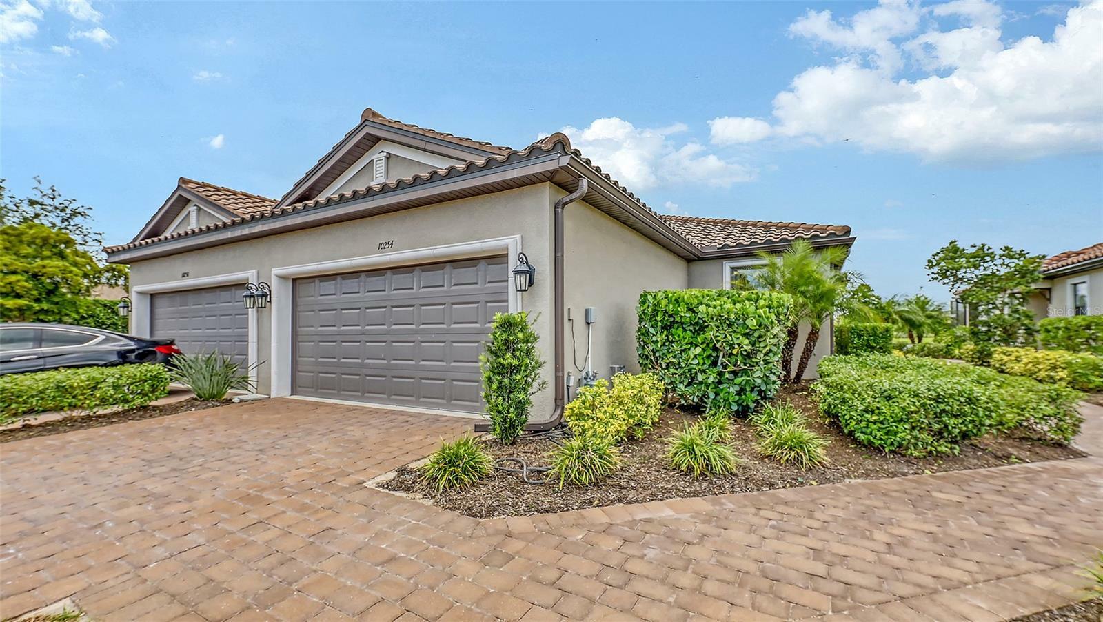 Property Photo: 10254 Morning Mist Lane FL 34241