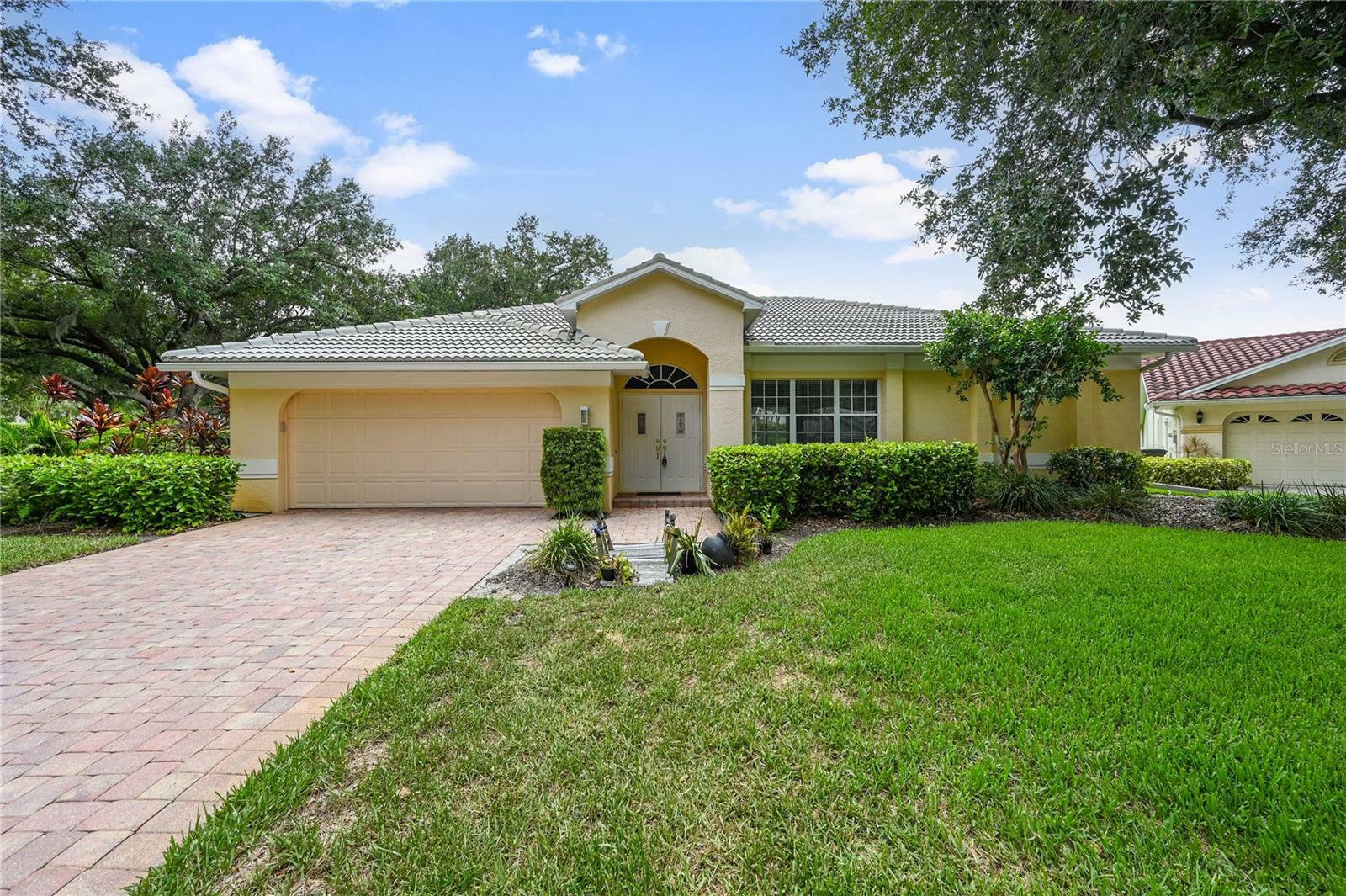 Property Photo: 11810 Woodshire Circle FL 33913