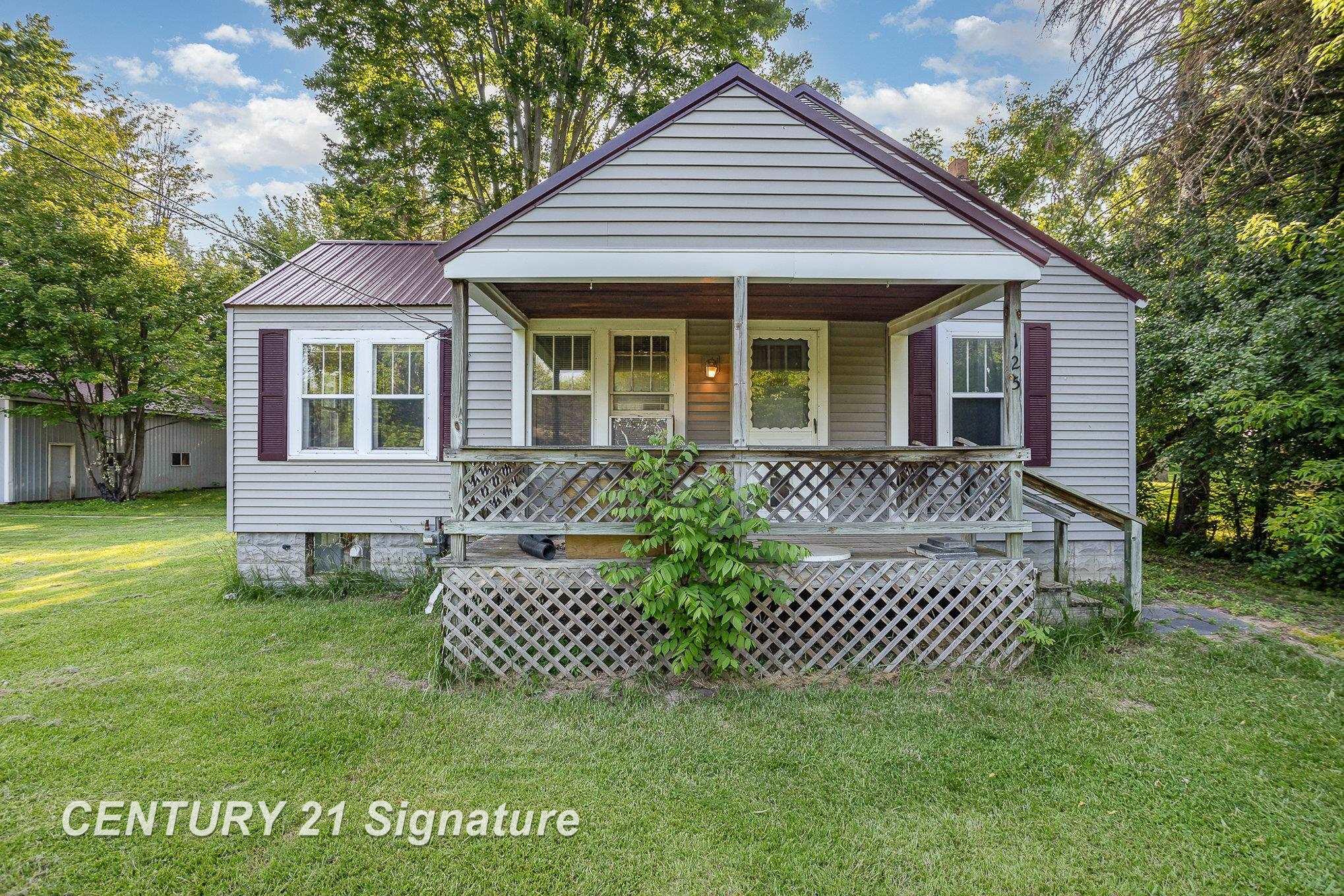Property Photo: 125 N Homer Road MI 48640