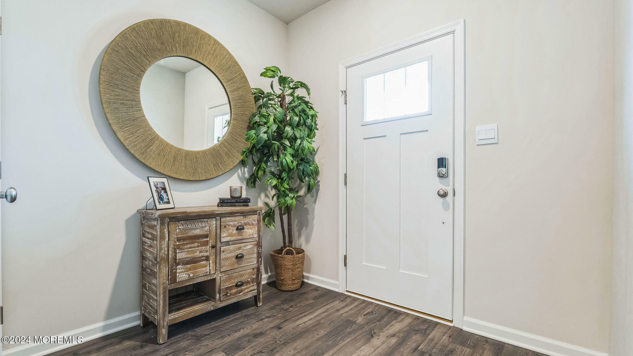 Property Photo:  10 Victoria Gardens Square  NJ 07753 