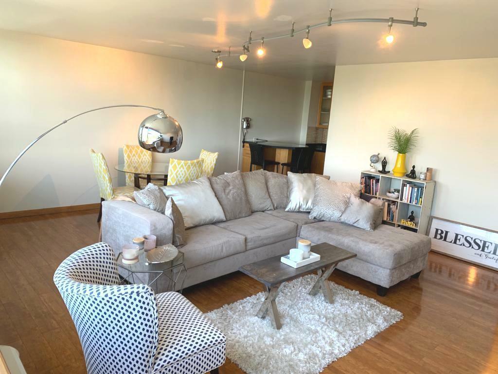 Property Photo: 4250 N Marine Drive 1404 IL 60613