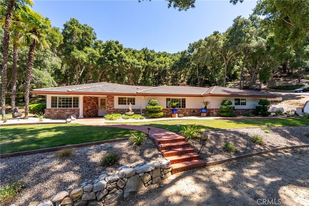 Property Photo:  7735 Del Rio Road  CA 93422 