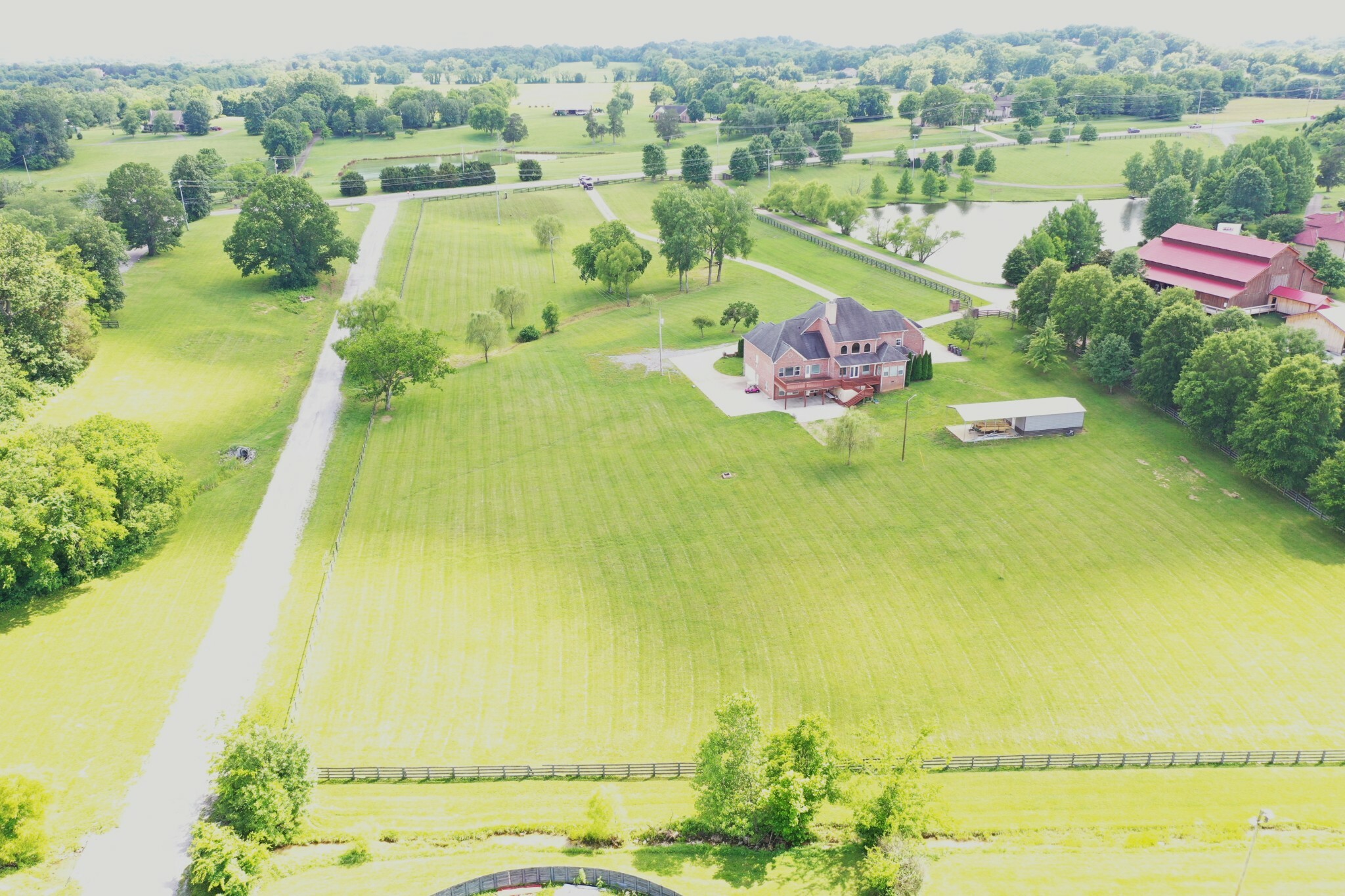 Property Photo: 1616 Long Hollow Pike TN 37066