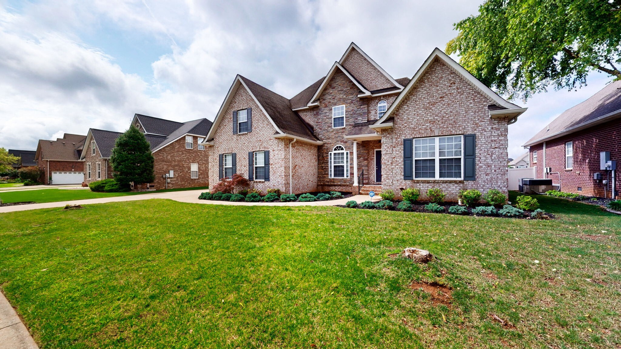 Property Photo:  3325 Geneva Dr  TN 37128 