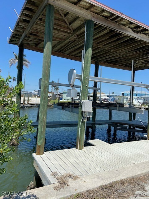 Property Photo: 3924 Areca Drive FL 33956