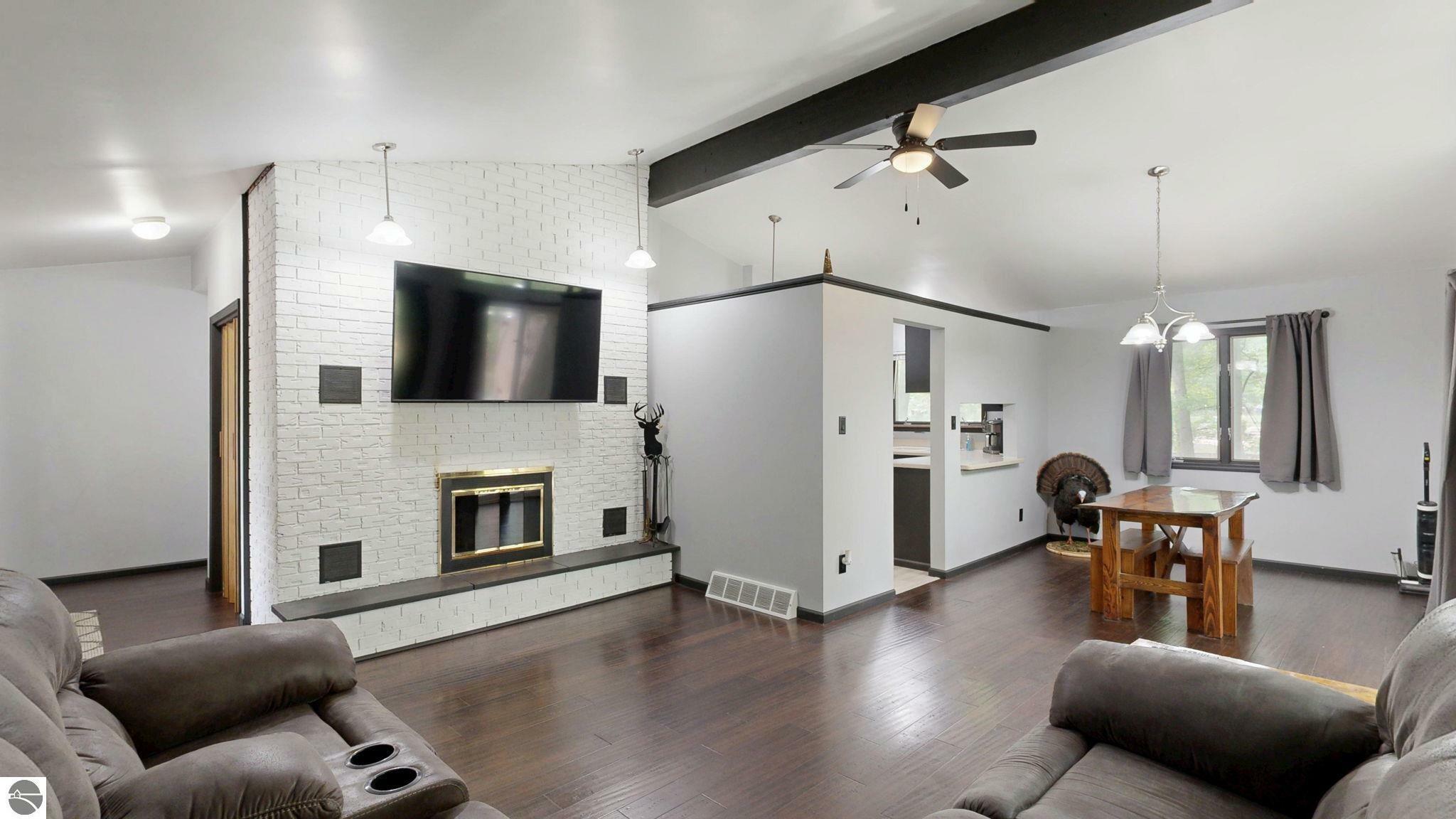 Property Photo: 1207 Queens Way MI 48893