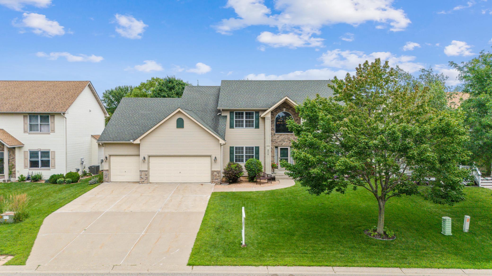 Property Photo: 9714 Hillside Trail S MN 55016