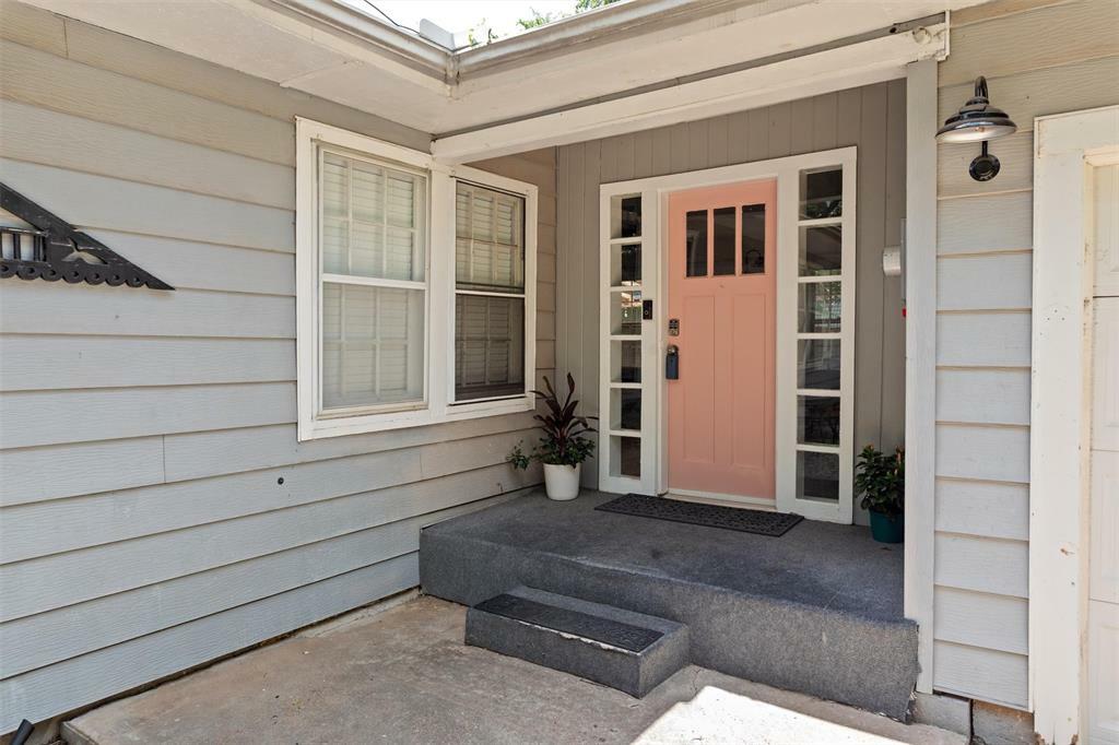 Property Photo: 414 W Doyle Street TX 76048