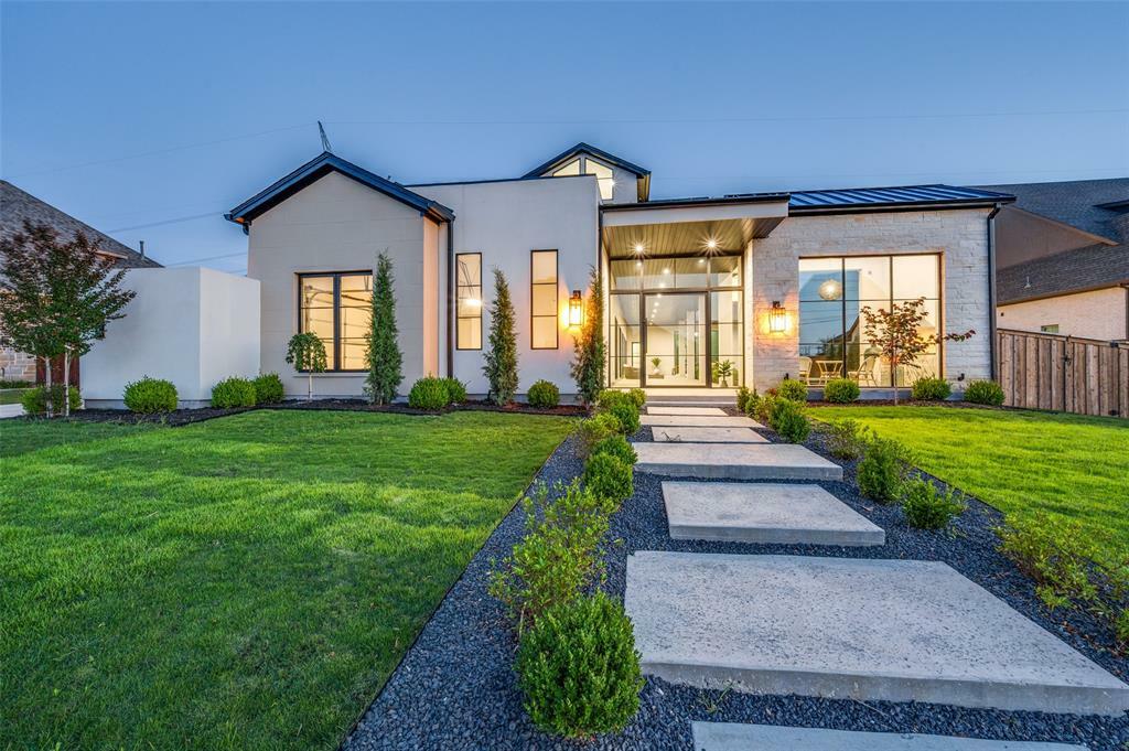 Property Photo: 3527 Torrance Boulevard TX 75034