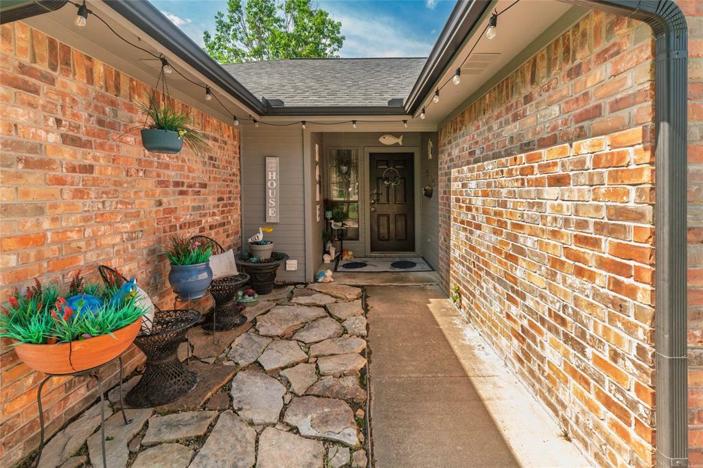 Property Photo: 306 Hackberry Drive TX 75402