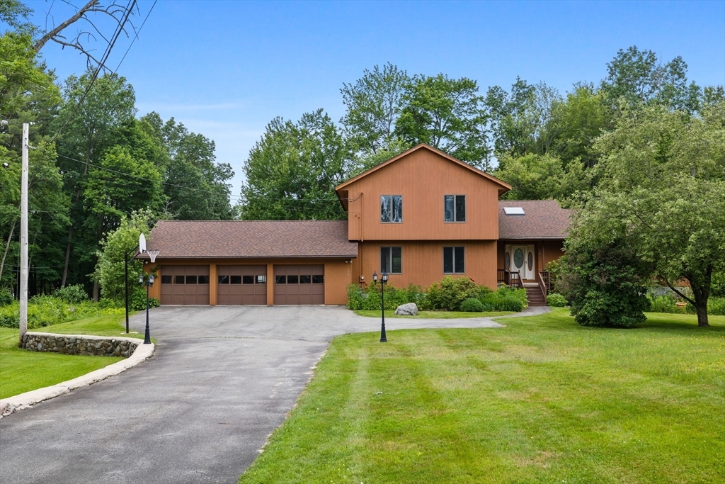 574 Prospect Street  Methuen MA 01844 photo