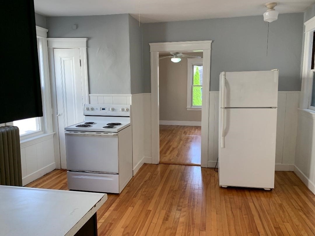 Property Photo:  323 Lincoln Street 1L  MA 01605 