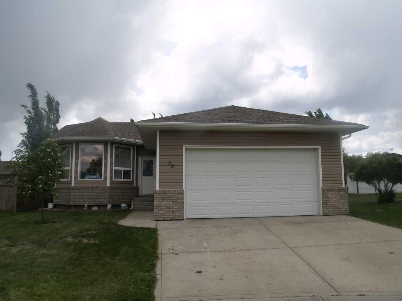 Property Photo: 26 Tennyson Close AB T4L 2L9