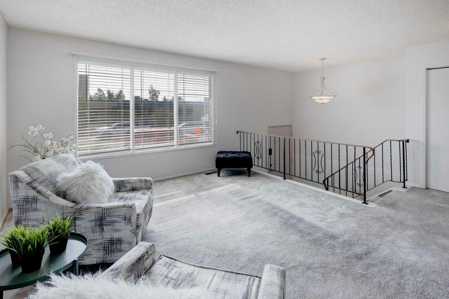 Photo de la propriété: 250 Jensen Drive NE AB T4B 1P5