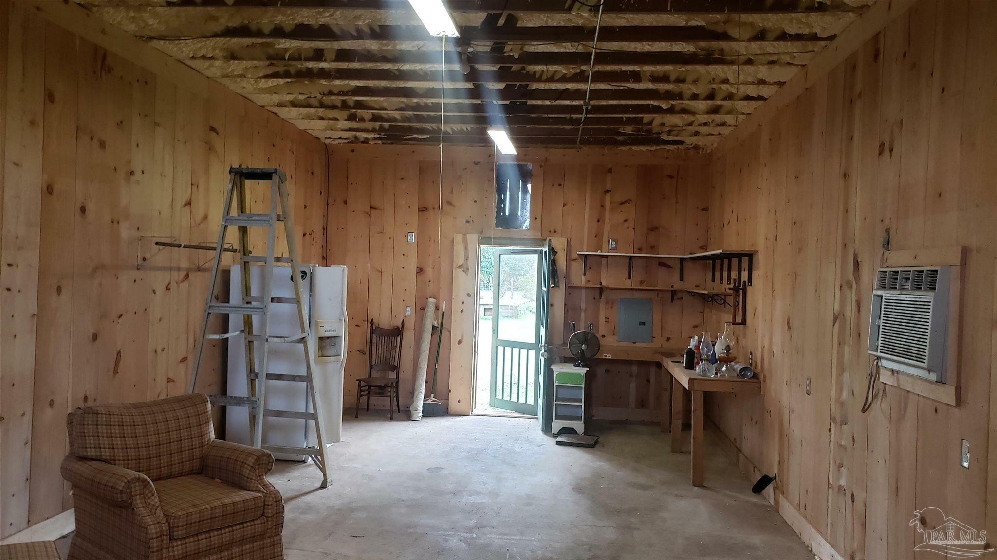 Property Photo:  8100 Chumuckla Hwy  FL 32571 