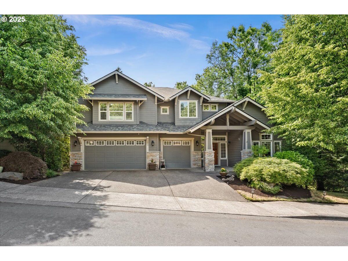 Property Photo:  711 NW 94th Ter  OR 97229 