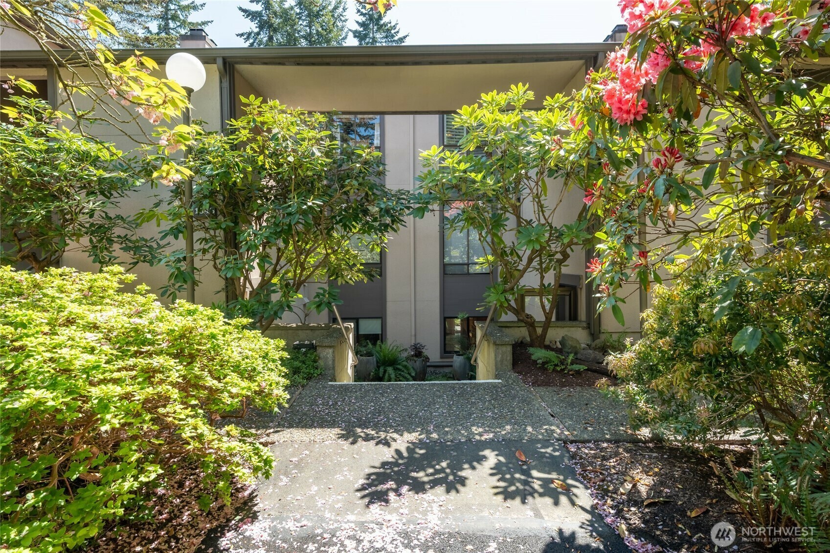 Property Photo: 1543 NE 143rd Street G2 WA 98125