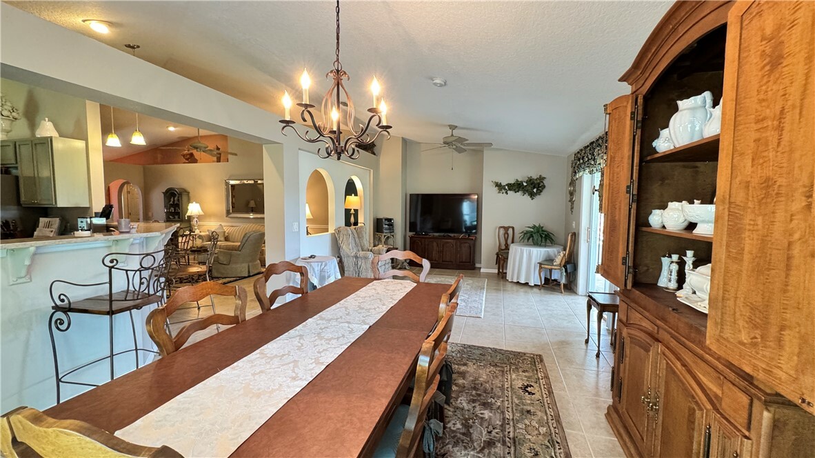 Property Photo: 2558 12th Square SW FL 32968