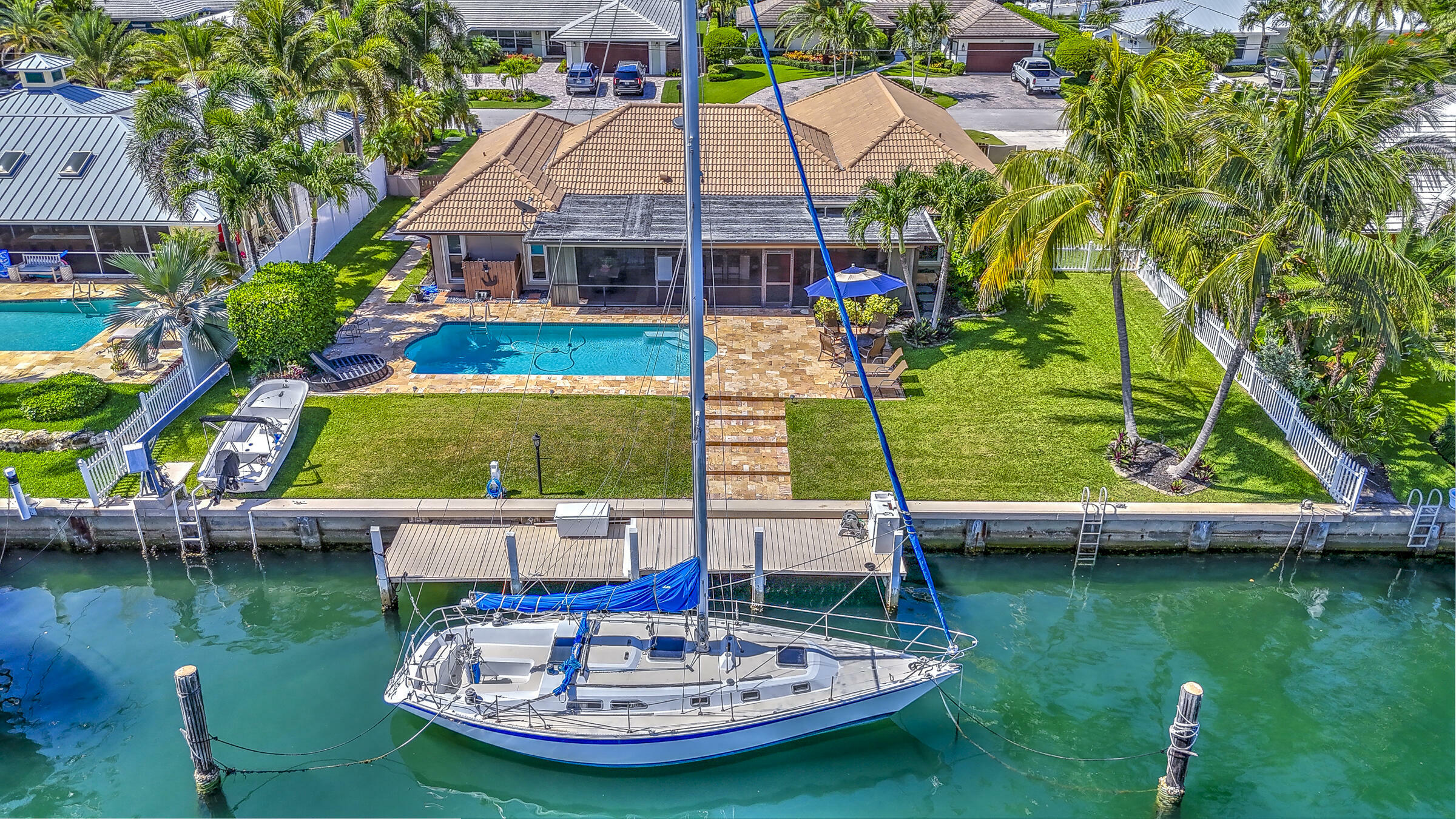 Property Photo: 1090 Fairview Lane FL 33404
