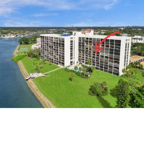 Property Photo: 356 Golfview Road 703 FL 33408