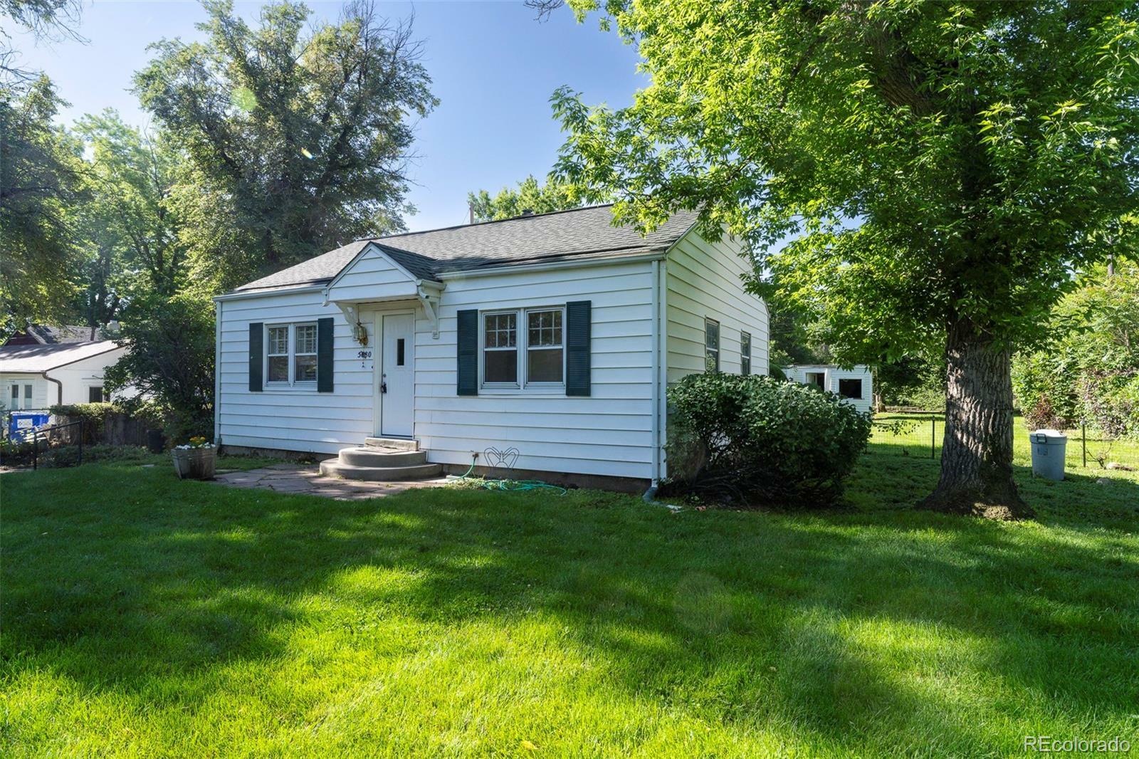 Property Photo: 5680 W 41st Avenue CO 80212