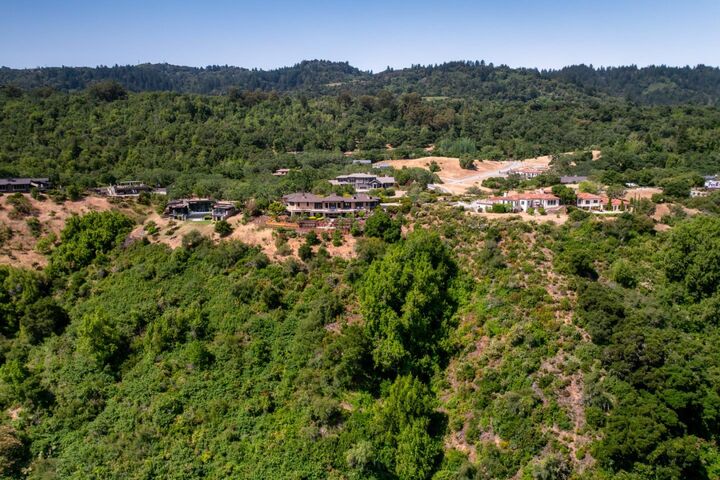Property Photo: 5 Redberry Ridge CA 94028
