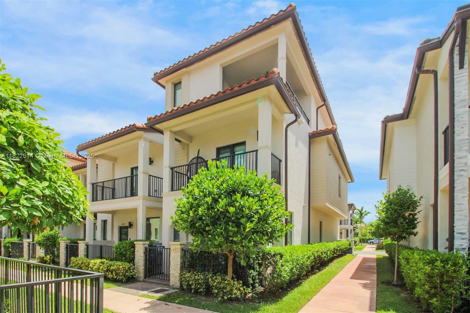 Property Photo:  4809 NW 83rd Pkwy  FL 33166 