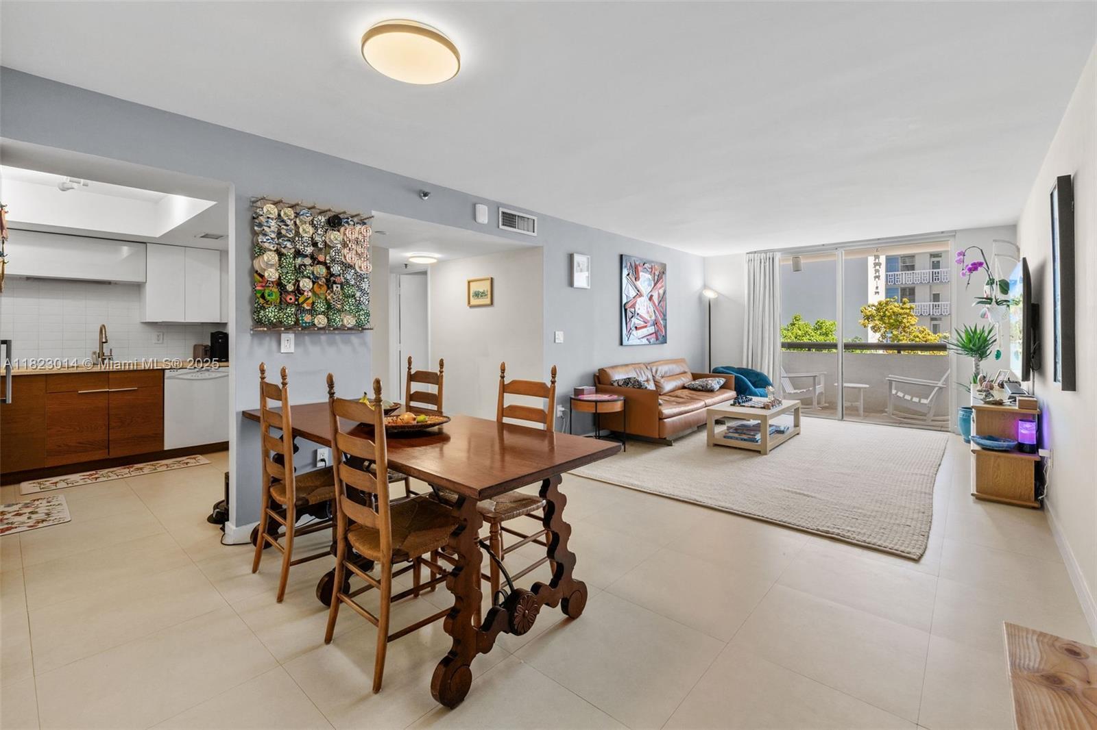 Property Photo: 1775 Washington Ave 4C FL 33139