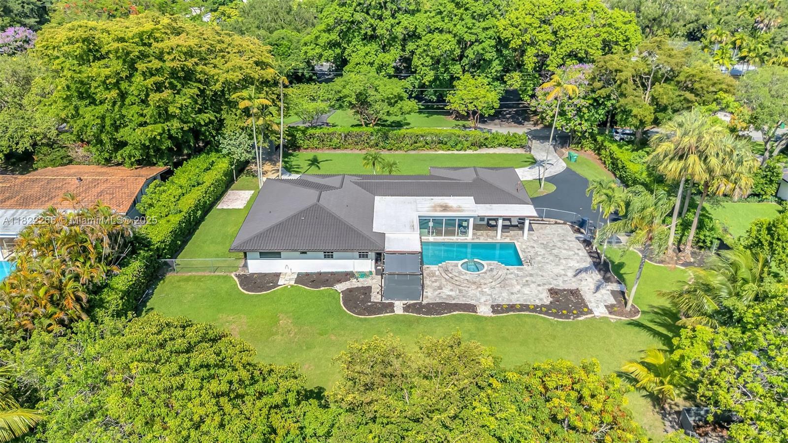 Property Photo: 11230 SW 69th Ct FL 33156