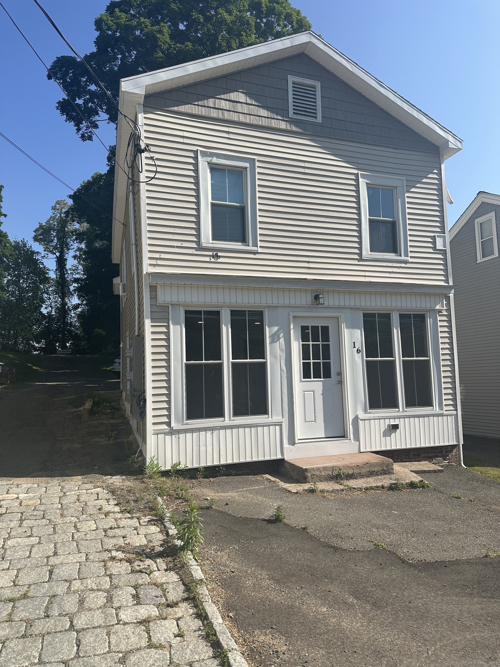 Property Photo: 20 Elm Street CT 06081