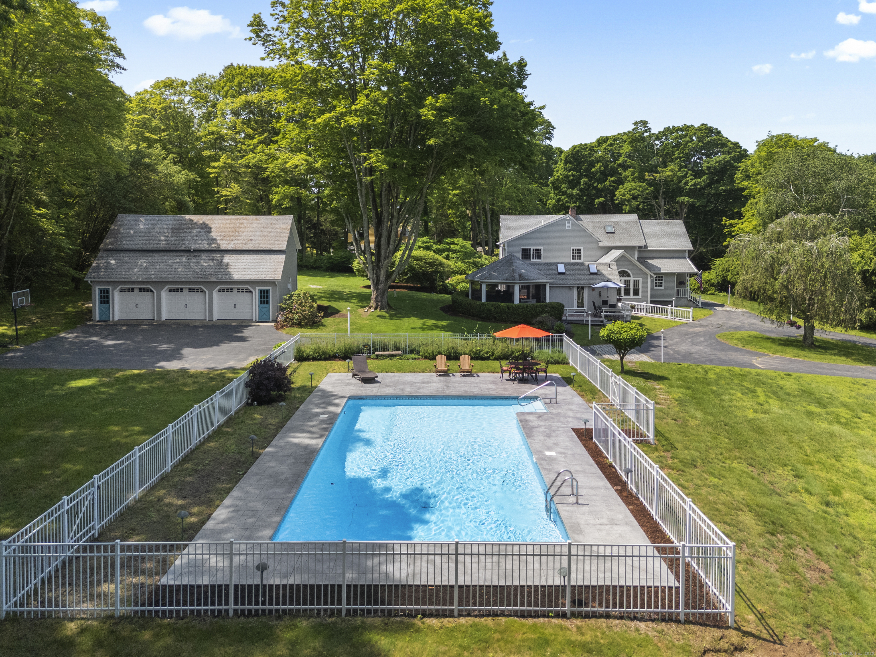Property Photo:  4 Johnny Cake Hill Road  CT 06371 
