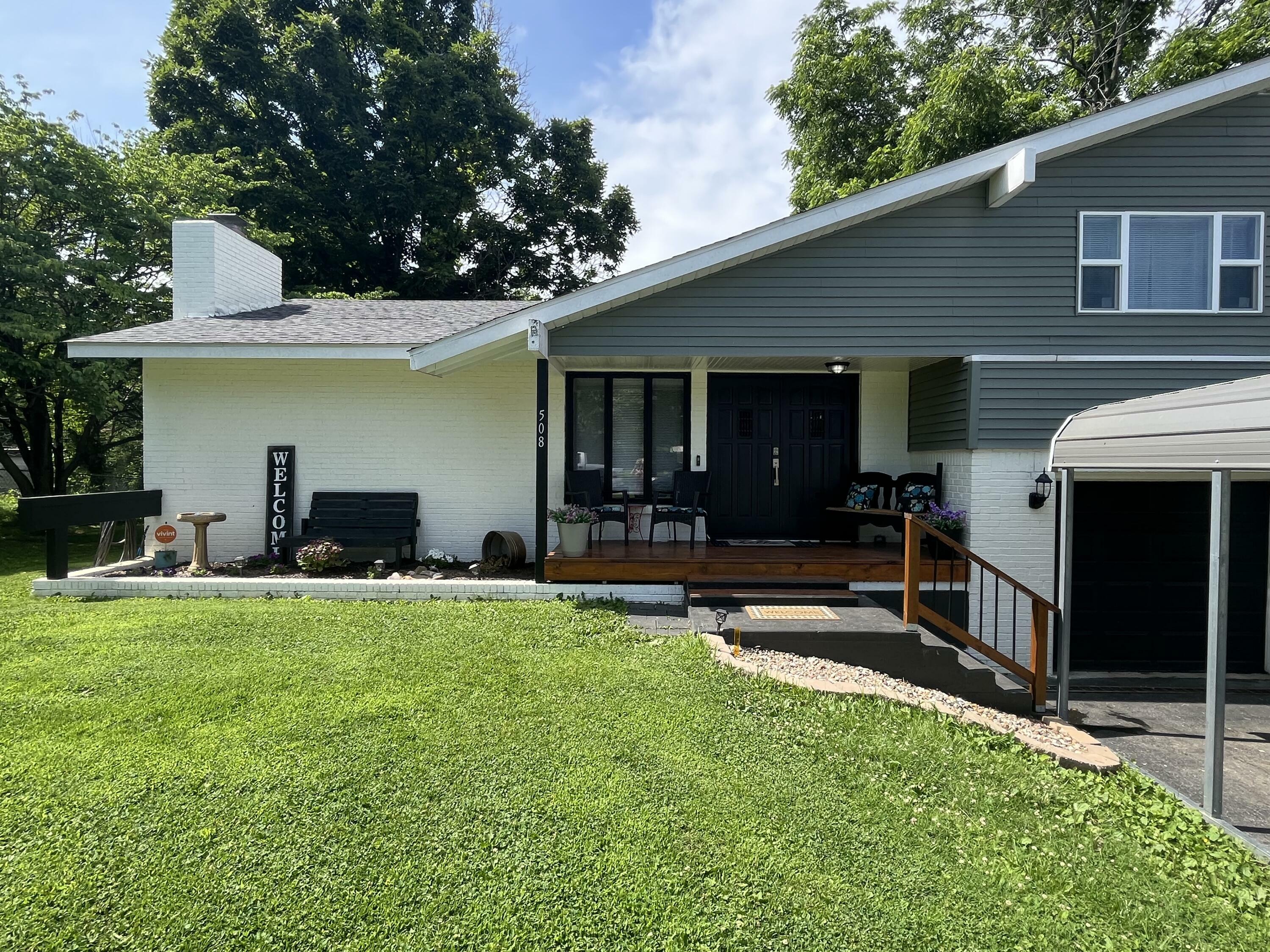 Property Photo: 508 E Kirkwood Drive MO 65605