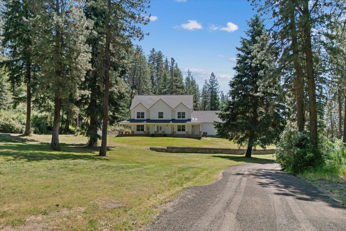 Property Photo: 12710 E Kronquist Rd WA 99021