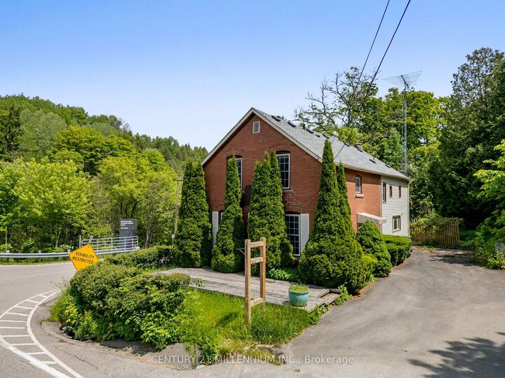 815 Forks Of The Credit Road  Caledon ON L7K 0E7 photo