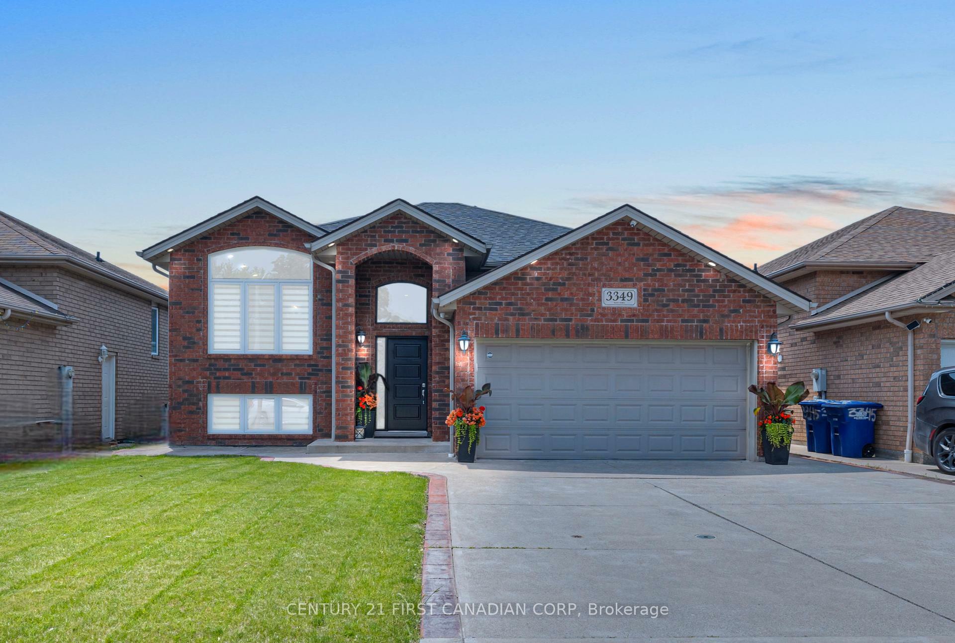 Photo de la propriété: 3349 Woodward Boulevard ON N2W 2Y7