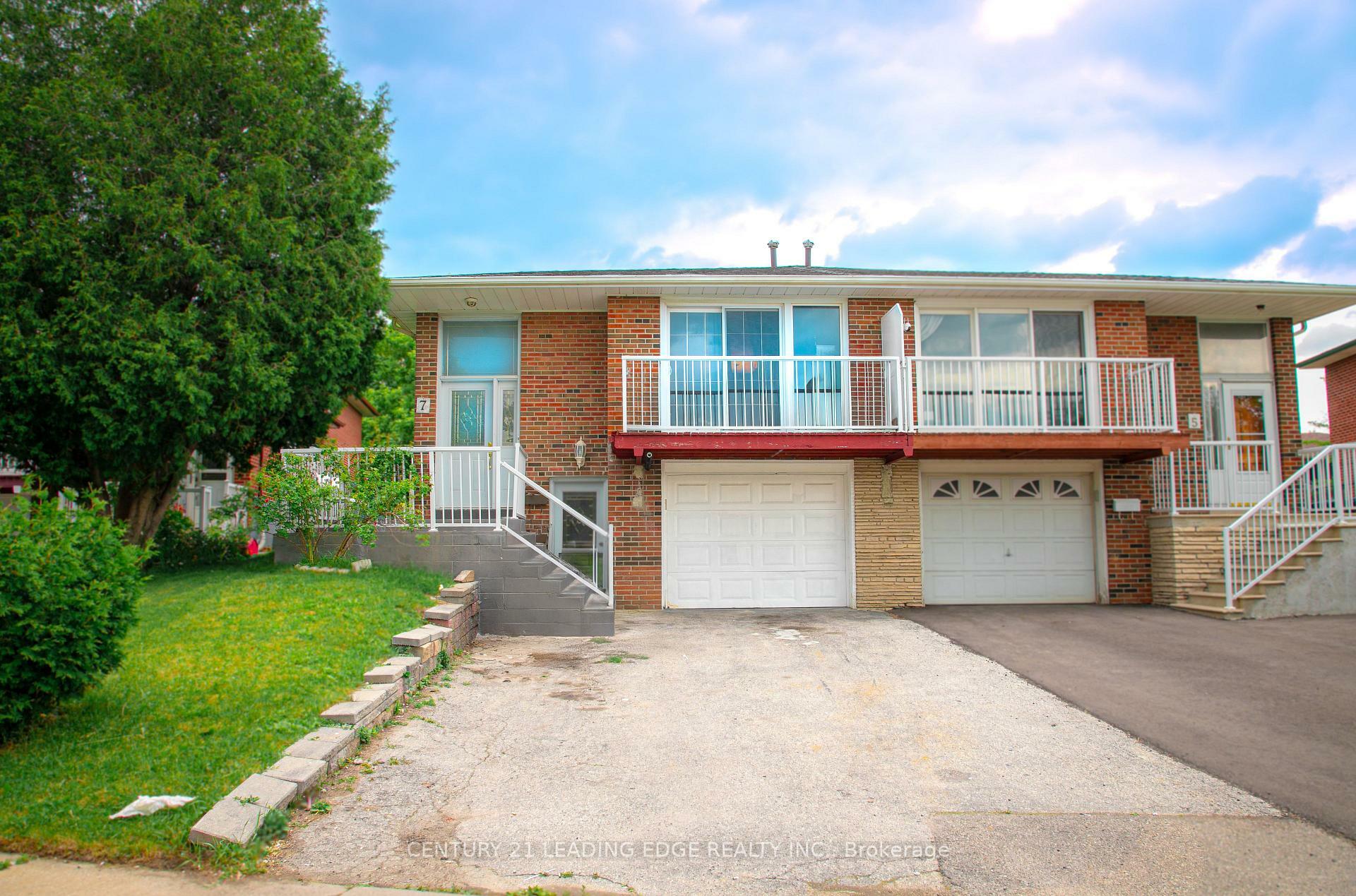 7 Futura Drive  Toronto ON M3N 2L6 photo