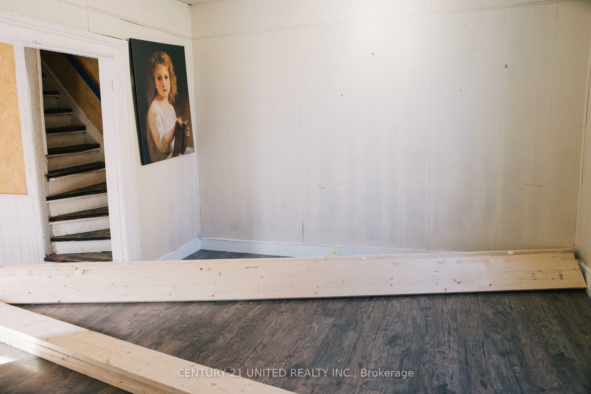 Property Photo: 299 Sherbrooke Street ON K9J 2N7