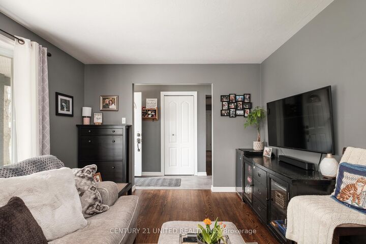 Property Photo:  1316 Bathurst Street  ON K9H 6X9 