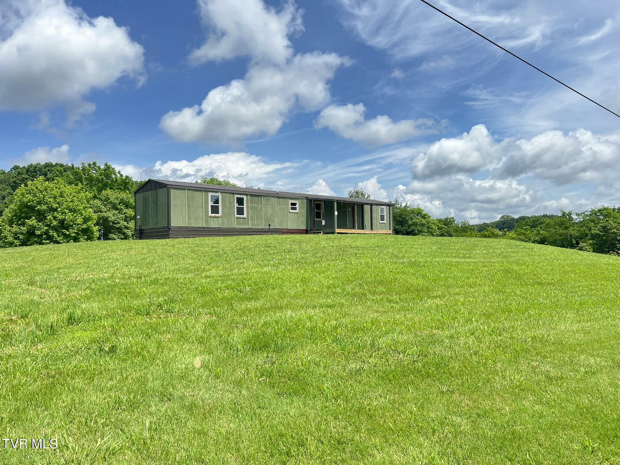 Property Photo: 2960 Poplar Springs Road TN 37743