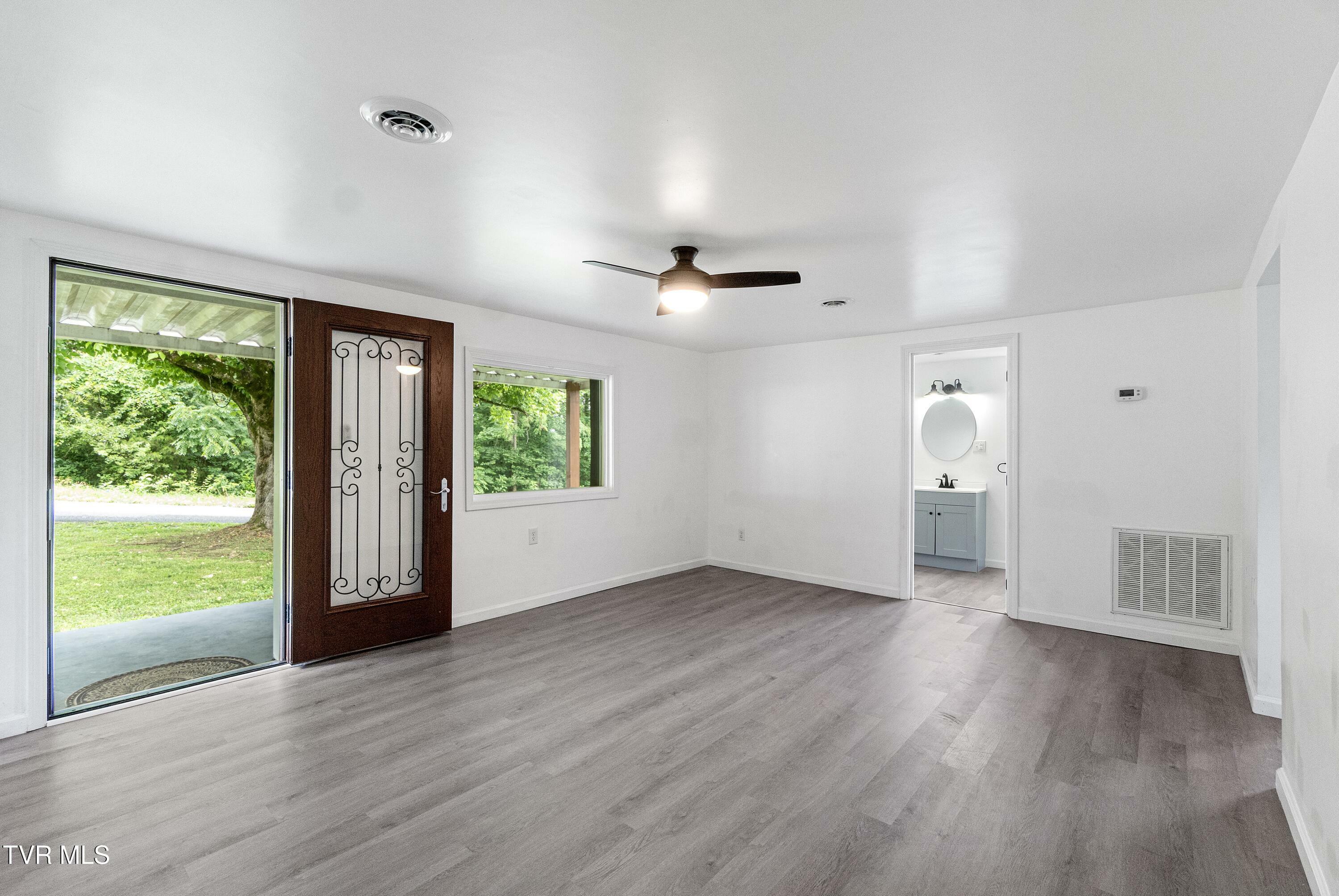 Property Photo: 265 Hightop Road TN 37809