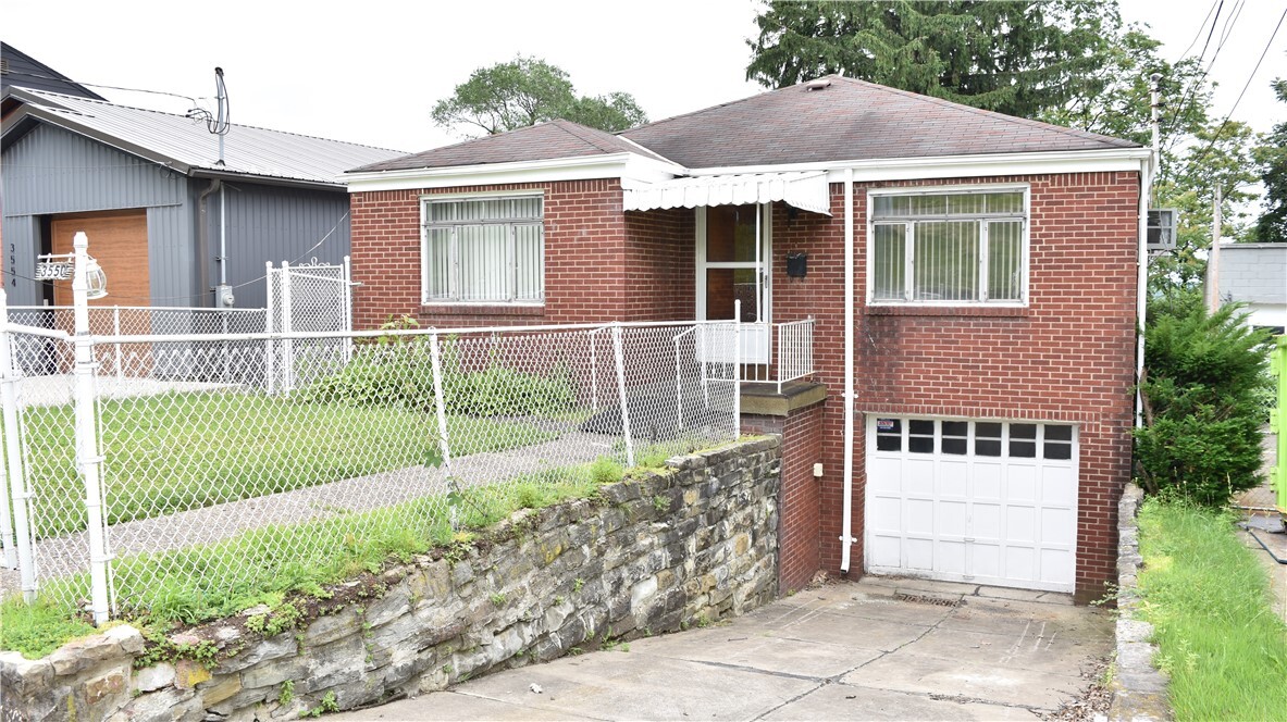 Property Photo: 3550 Camp St PA 15219