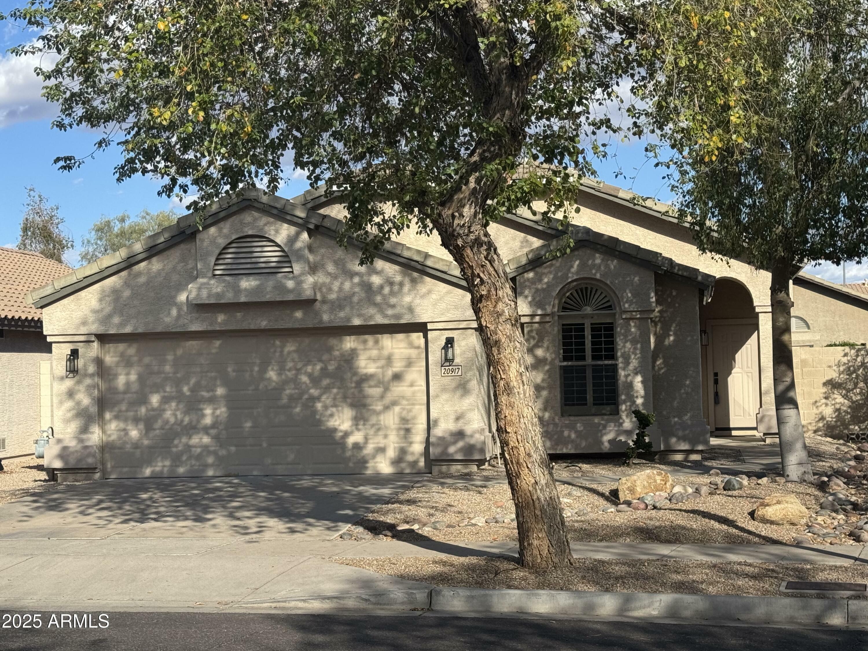 Property Photo: 20917 N 37th Place AZ 85050