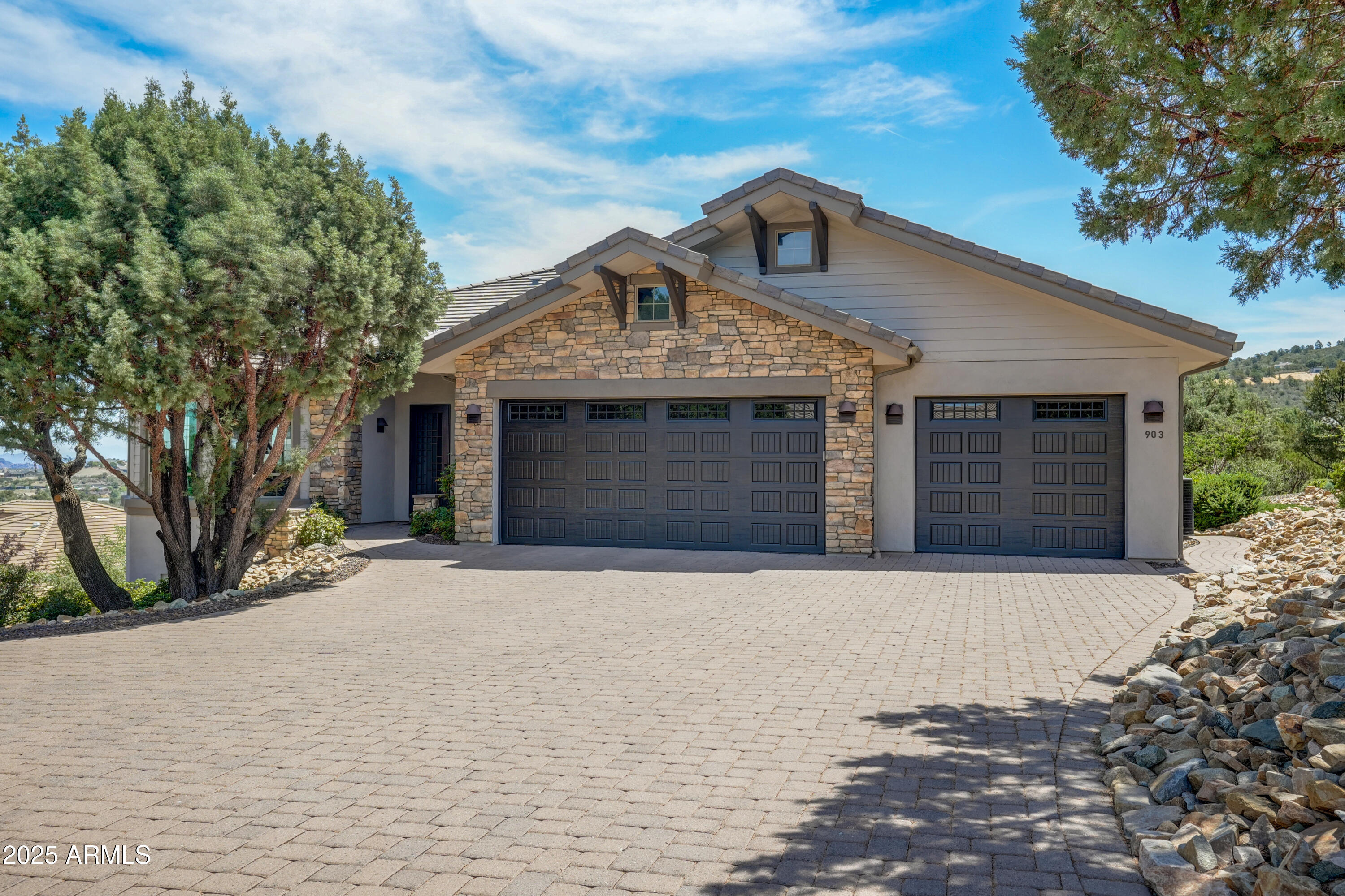 Property Photo: 903 Daybreak Drive AZ 86303