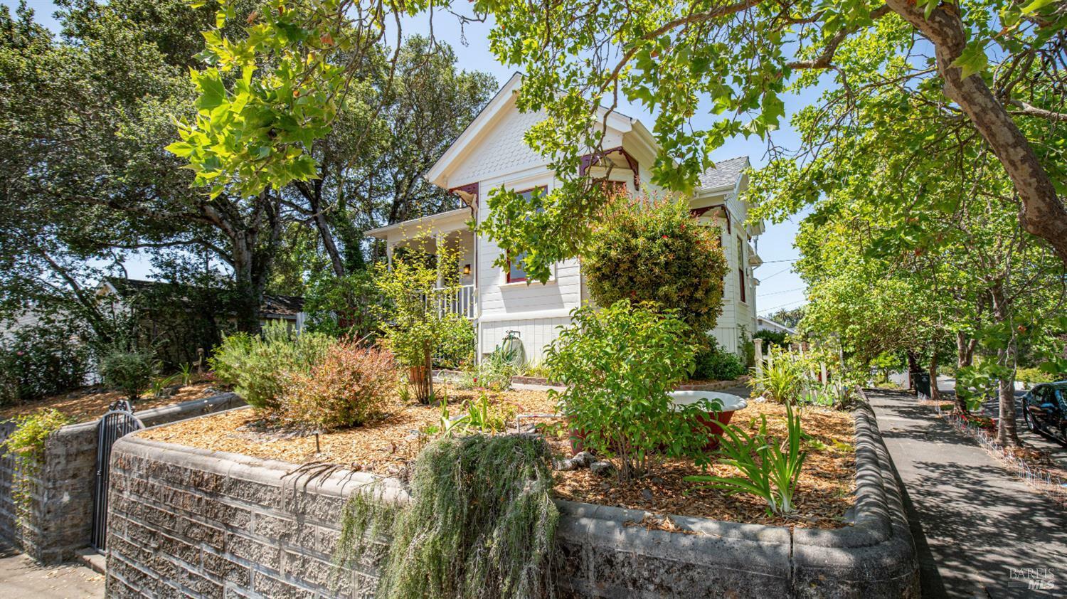 Property Photo: 623 Keller Street CA 94952