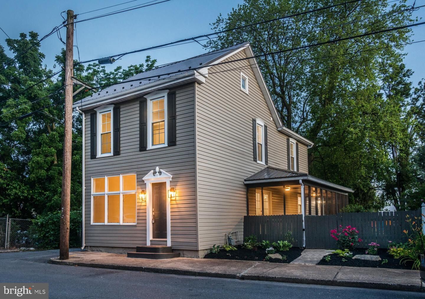 Property Photo:  122 West North Street  PA 17268 