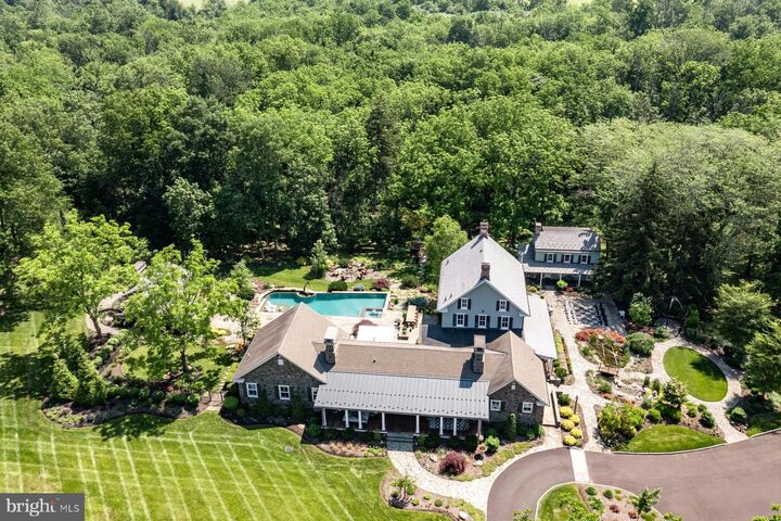 Property Photo:  9 Blueberry Lane  PA 18944